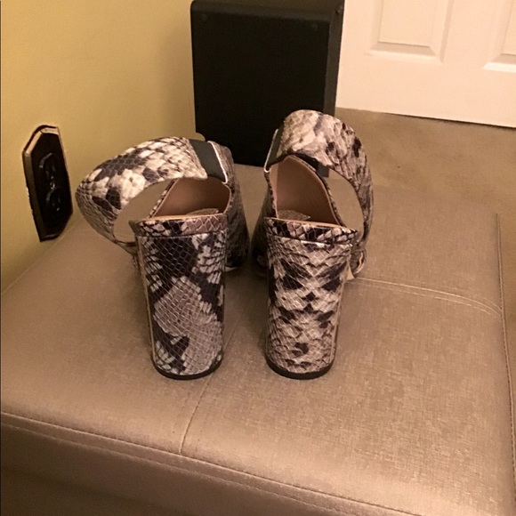 Nine West snake skin heels - Picture 5 of 5